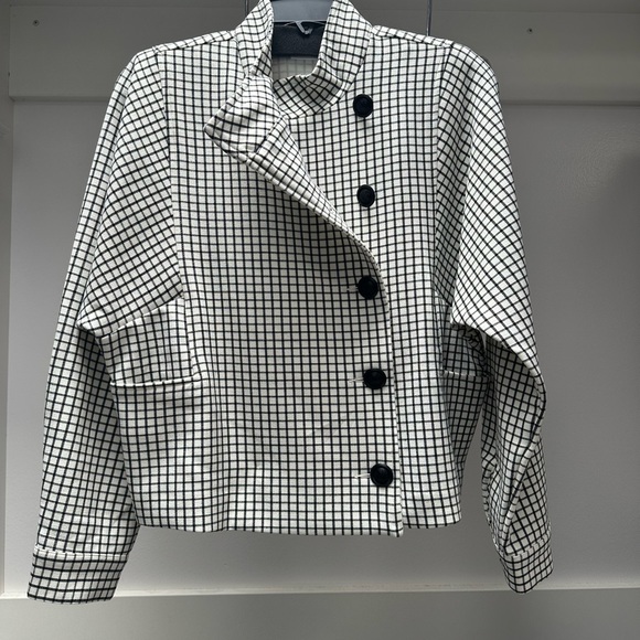 ❗️Price Reduced! Cabi   Jacket Black and White Size S - Picture 2 of 2